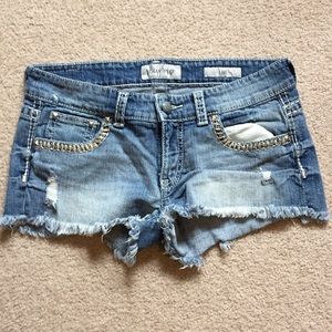 Day trip fringed short shorts